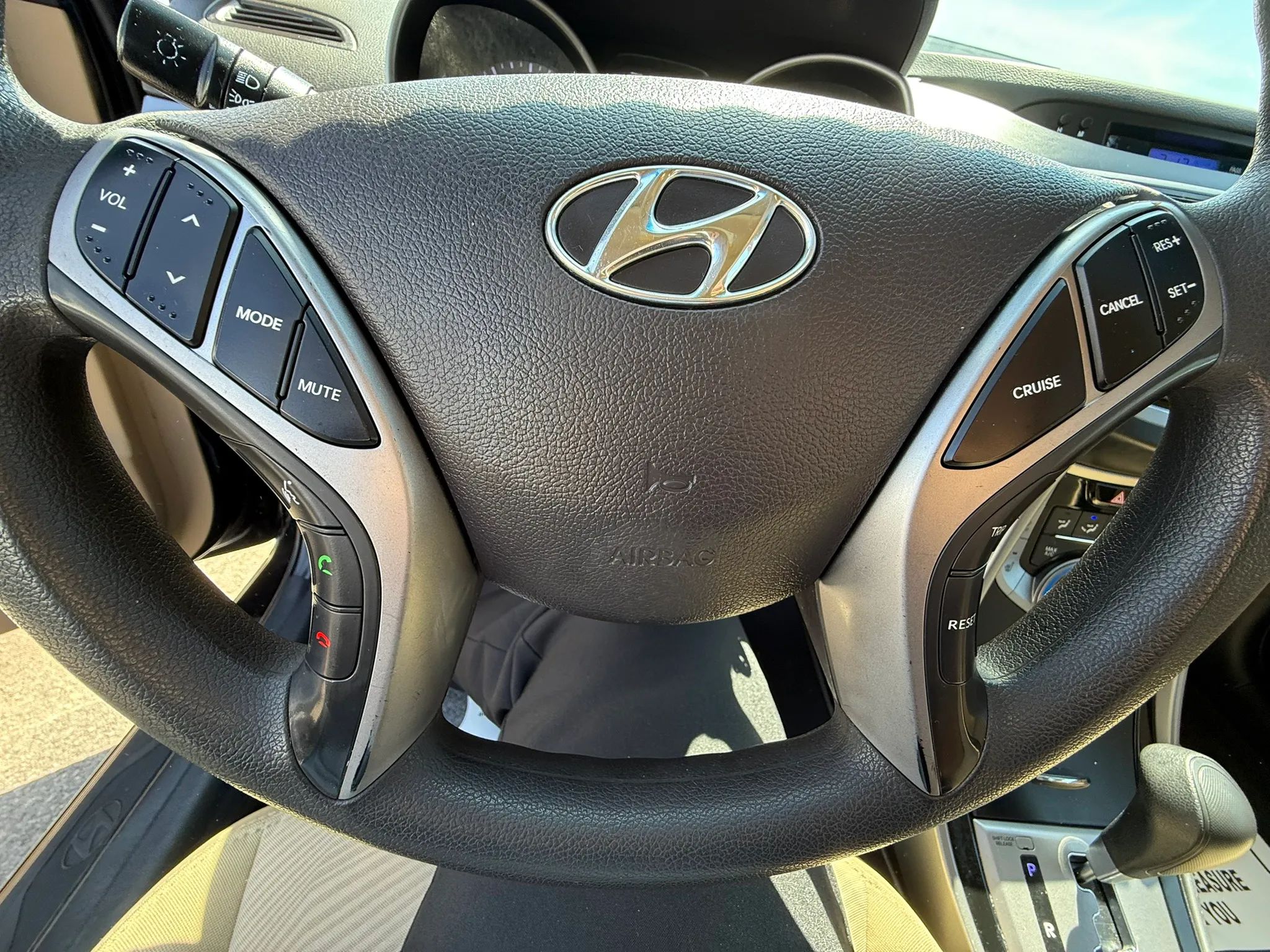 2013 Hyundai Elantra Gls thumbnail 5