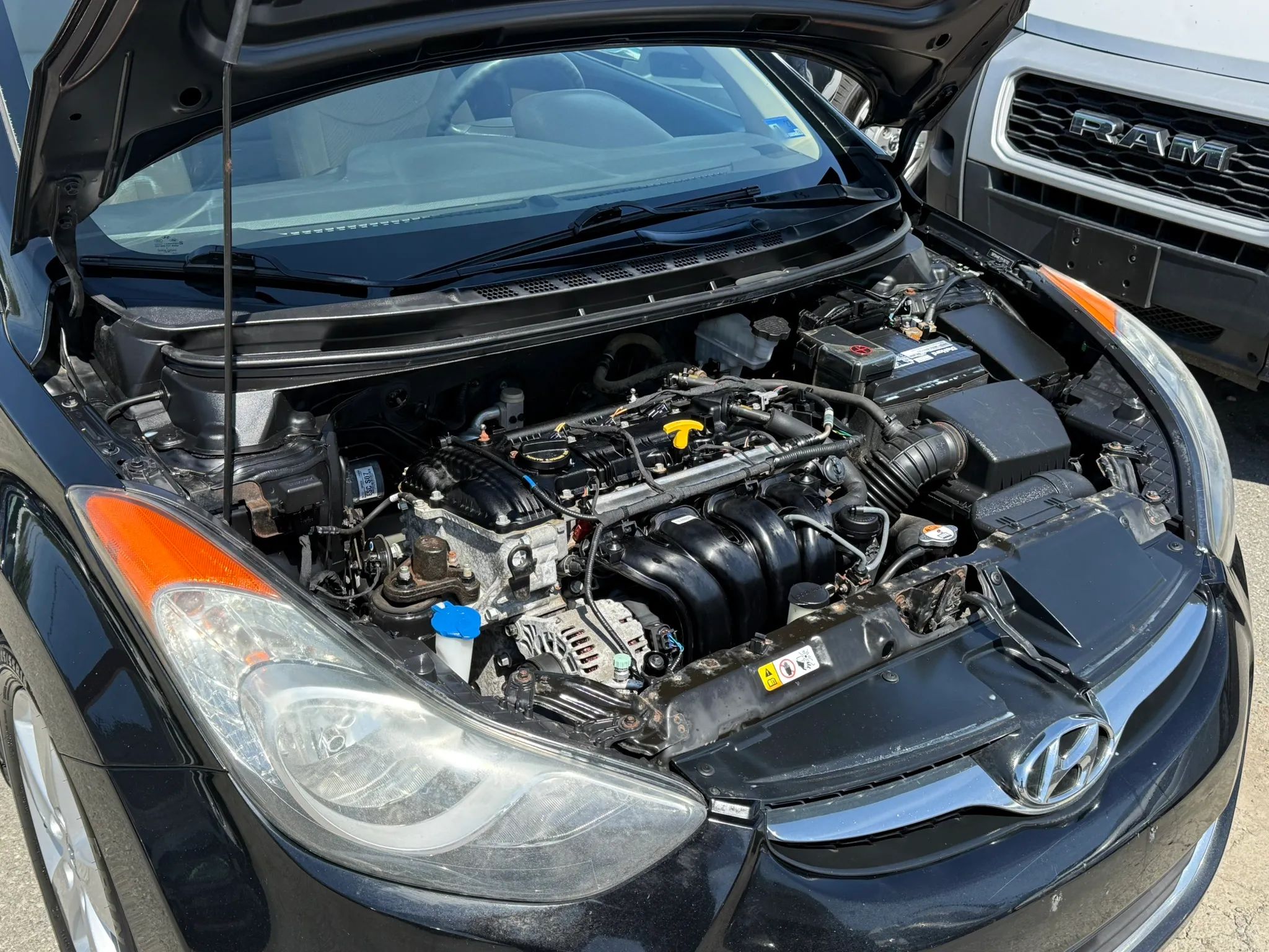2013 Hyundai Elantra Gls thumbnail 30