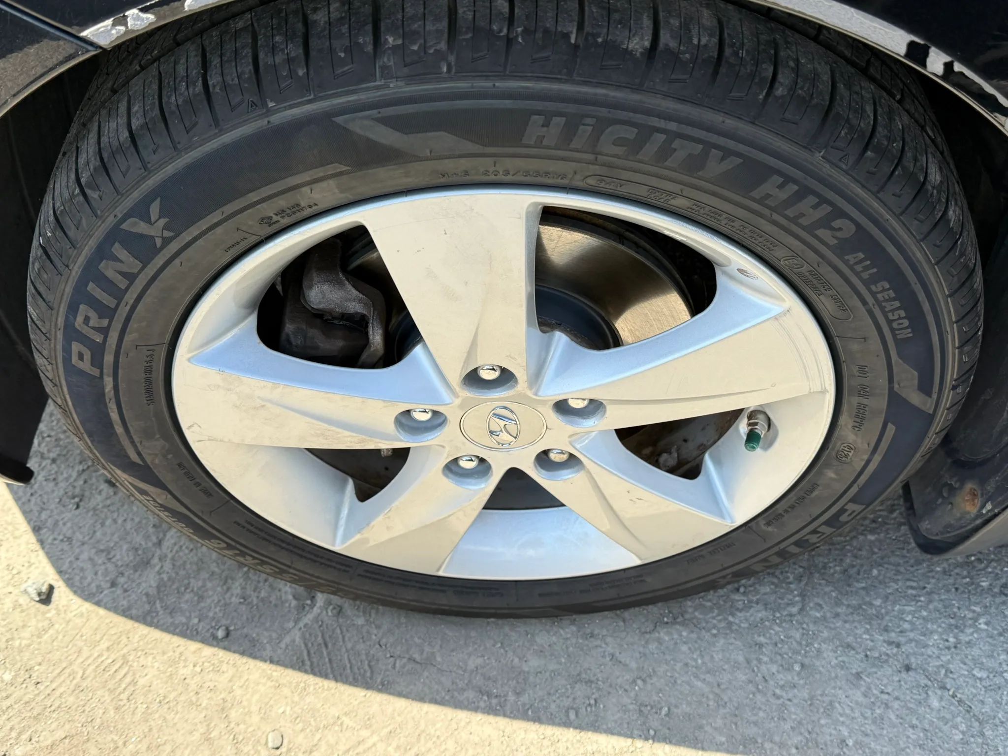 2013 Hyundai Elantra Gls thumbnail 33