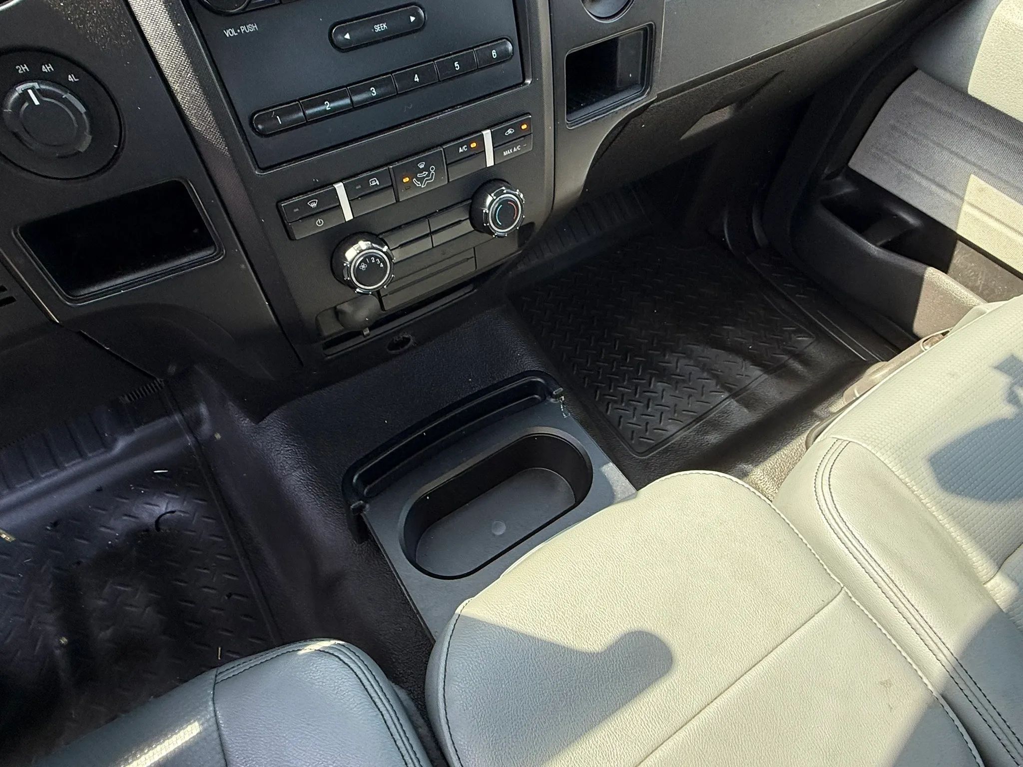 2014 Ford F150 Regular Cab Xl thumbnail 9