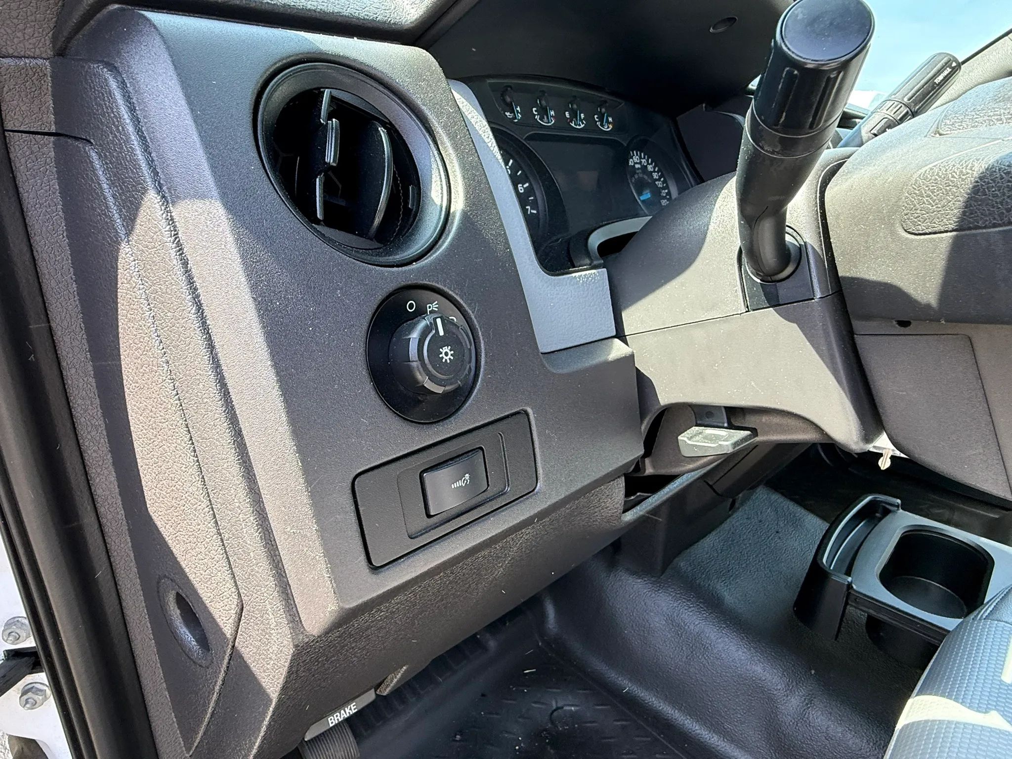 2014 Ford F150 Regular Cab Xl thumbnail 23