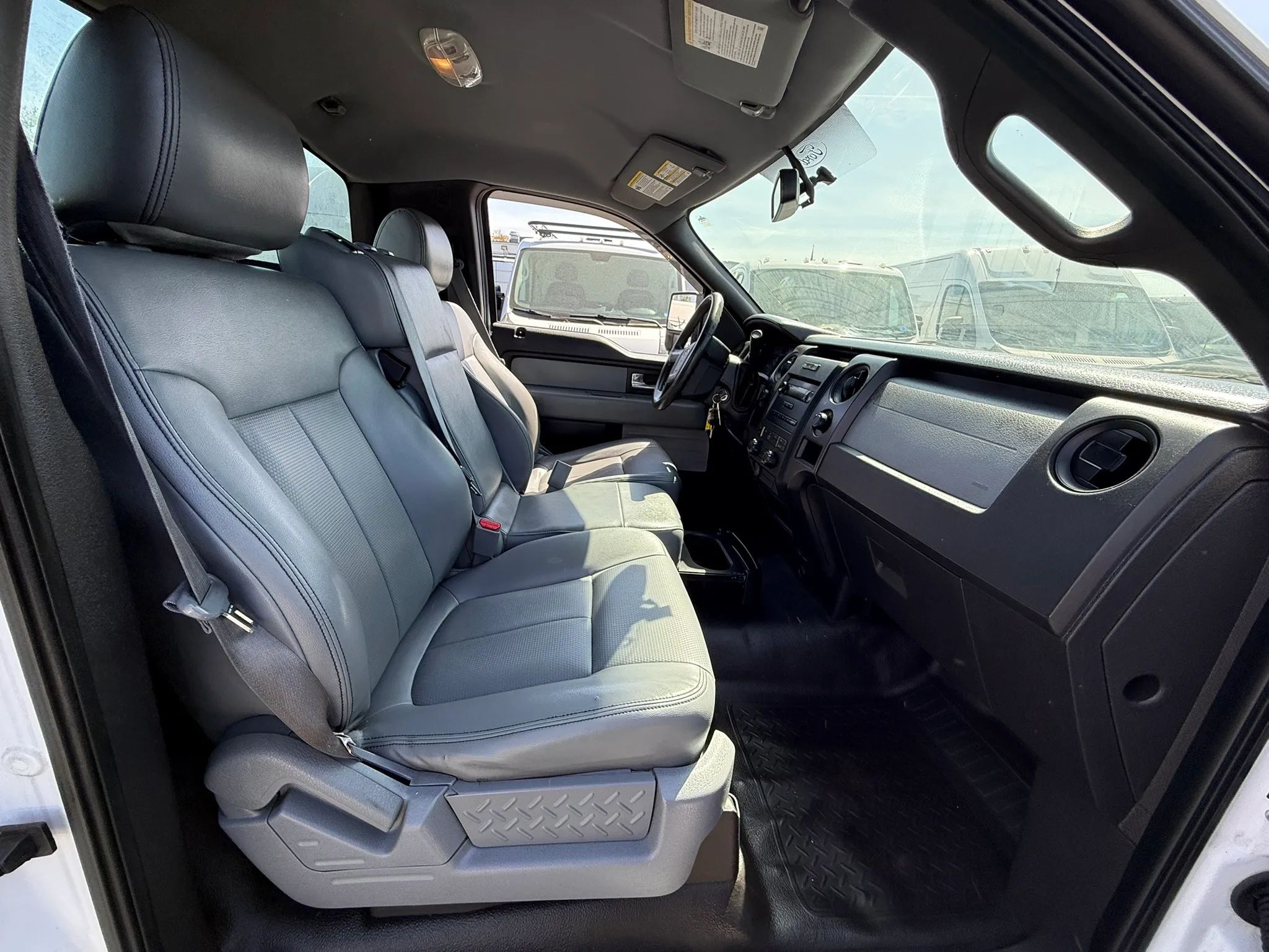 2014 Ford F150 Regular Cab Xl thumbnail 25
