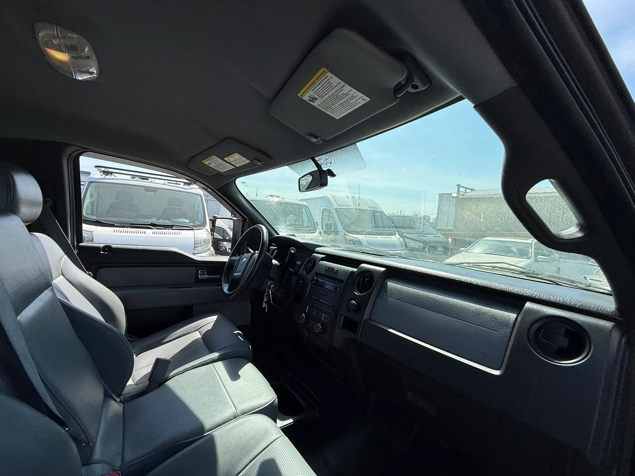 2014 Ford F150 Regular Cab Xl thumbnail 31